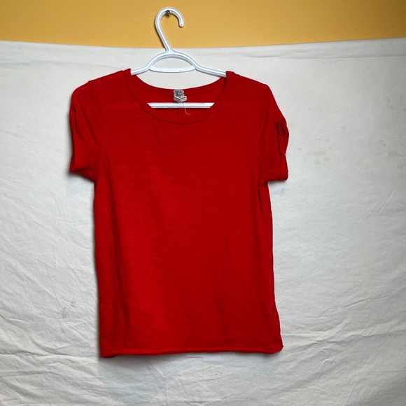 🎀3/$30 Free people-We the Free red t-shirt - Picture 2 of 5